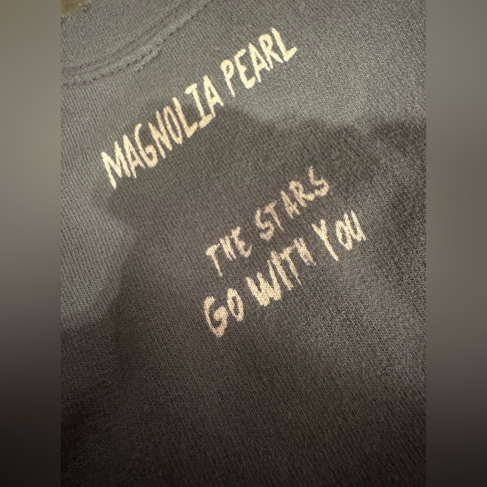 Magnolia Pearl Hi-Lo Francis Full Moon Sweatshirt - Picture 5 of 9